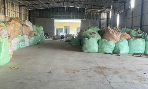 Bán kho xường Phú Giáo BD, sản xuất nhựa đang hoạt động