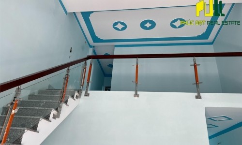 Cần Bán Nhà 1 Trệt 1 Lầu Lửng mới đẹp- Phường Bửu Hòa, SHR thổ cư,gần