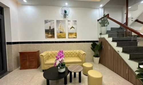 Cho thuê nhà nguyên căn 2 tầng kiệt 3m đường Nguyễn Hoàng FULL NỘI
