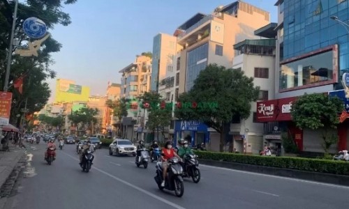 Giá sốc-mặt phố Nguyễn Văn Cừ,Long Biên-kinh doanh-vỉa hè-thoáng
