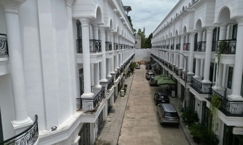Mua đất tặng nhà 1 trệt 3 lầu tại trung tâm thành phố Tây Ninh
