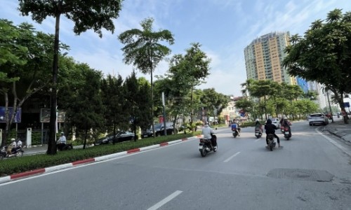Nguyễn Chí Thanh 5m ra phố - lô góc kinh doanh - ô tô tải vào nhà -