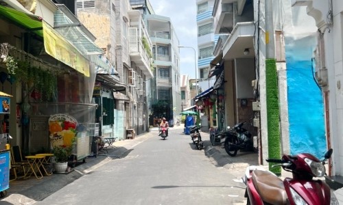 Nhà góc 5 tầng mặt tiền đường Phú Định P11Q5
