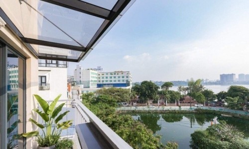nhà mặt phố Yên Hoa, view Hồ Tây, 85m x 6tầng, thang máy, kinh doanh